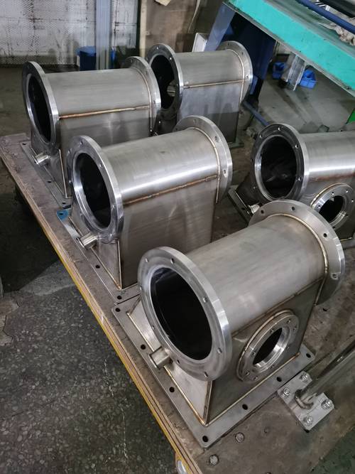 激光焊接加工完成的不锈钢厨具工件图