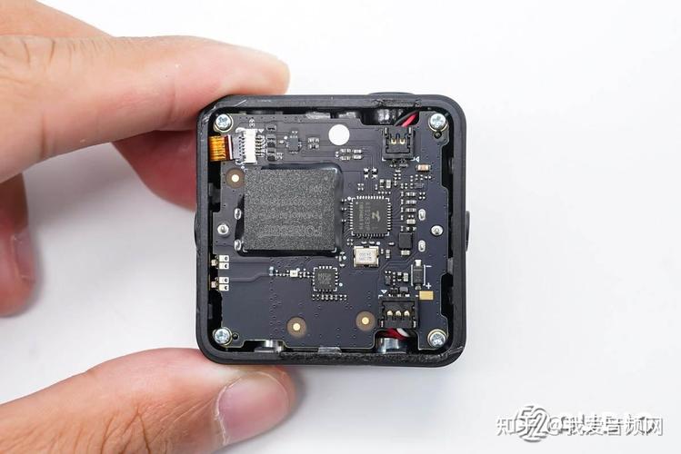 智能手机主动降噪声学模块拆解图