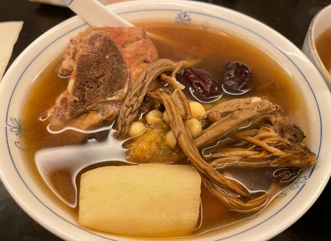 食疗食补文化:一碗汤里的朴素道理,别让它变成玄学-仁者医