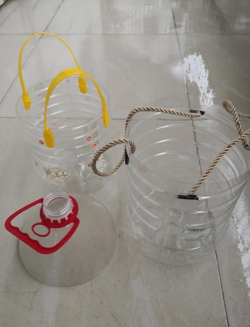 用家用空矿泉水瓶做的在家早教益智玩具