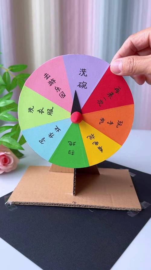 亲子一起整理空快递纸箱做观察游戏