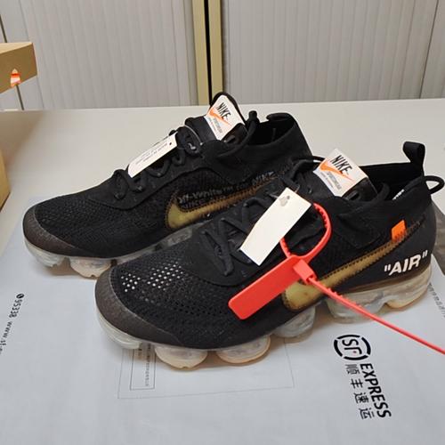 Off-White x Nike 联名球鞋特写图