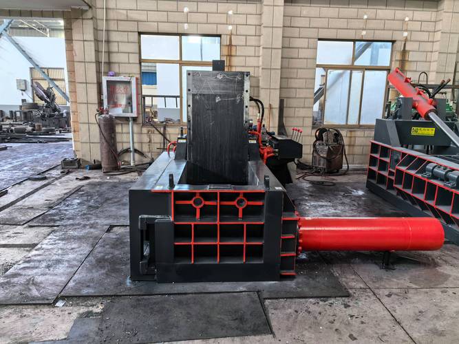 315吨液压压块机压制的工业固废渣块成品
