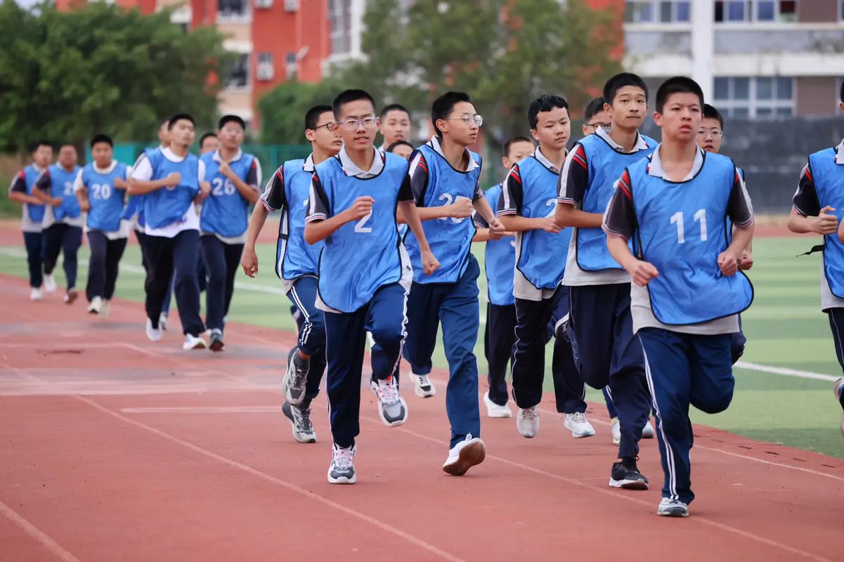 中学生体考800米训练日常