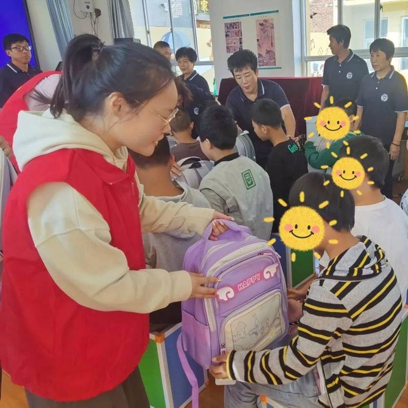 多学科团队上门为残疾儿童进行综合服务