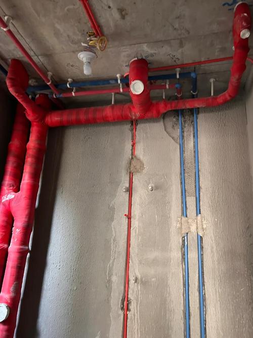 安装工程避坑指南：从水电到门窗，那些老师傅藏在工具箱里的真相