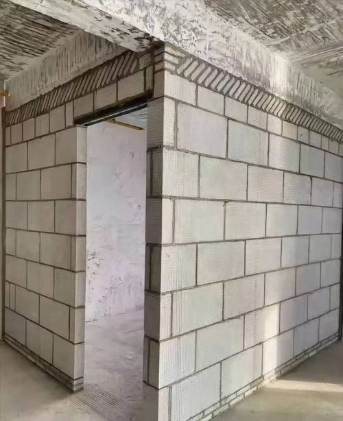 家装室内轻体砖新建隔墙施工现场图
