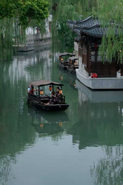 小秦淮河务本桥电影与现实对比