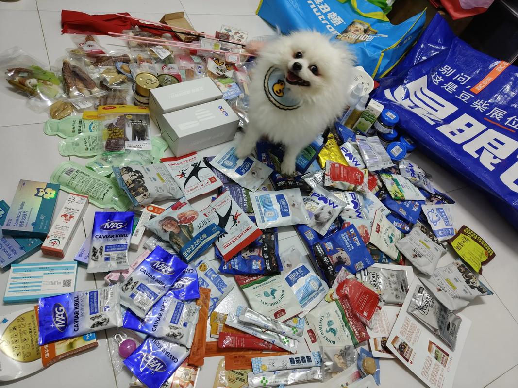 网红宠物防掉毛智商税产品堆放实拍