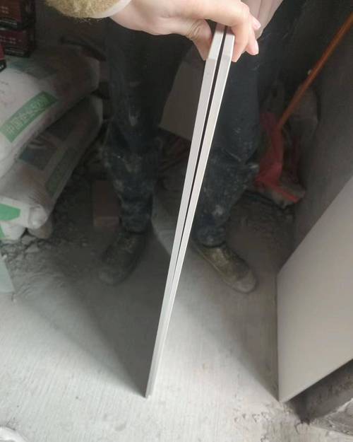 瓷砖质量分辨：装修师傅掏心窝子的12个实用问题解答