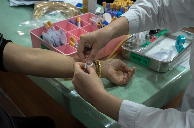 家庭博物馆的就医红线