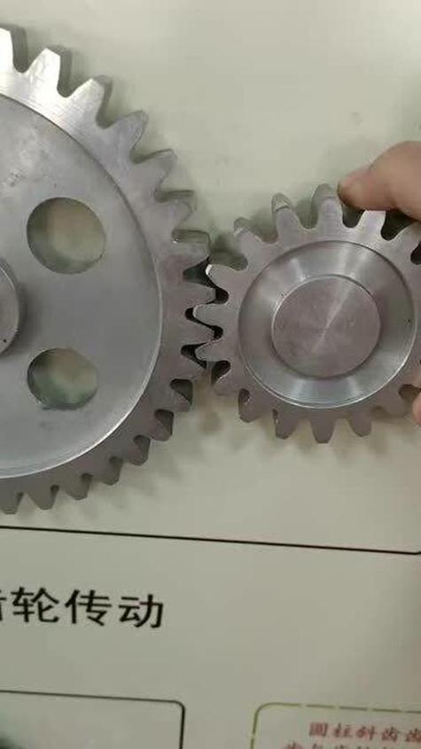 传动设备厂家展厅合格与劣质齿轮对比实拍