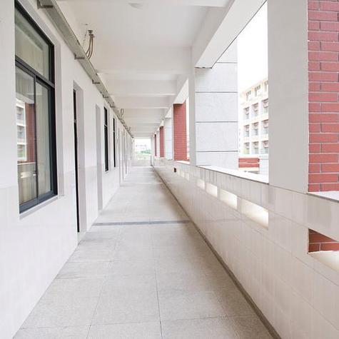 学校教学楼转角教师临时休息角