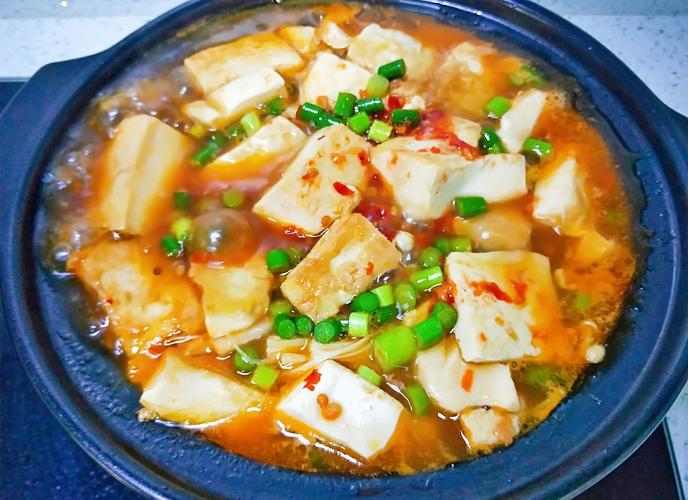 砂锅茄汁杂蔬炖老豆腐成品图