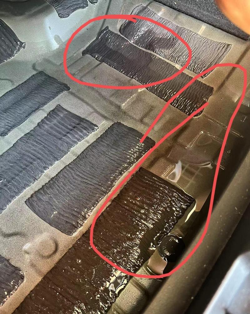 汽车蒸发箱泡水试压漏点检测图