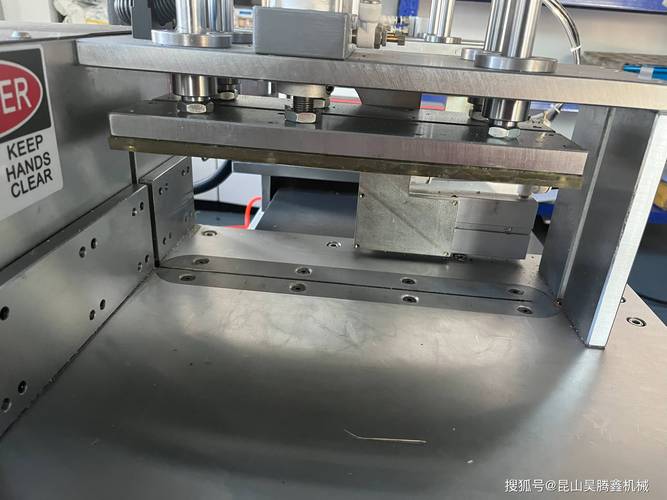 切铝机内部结构剖视图高清