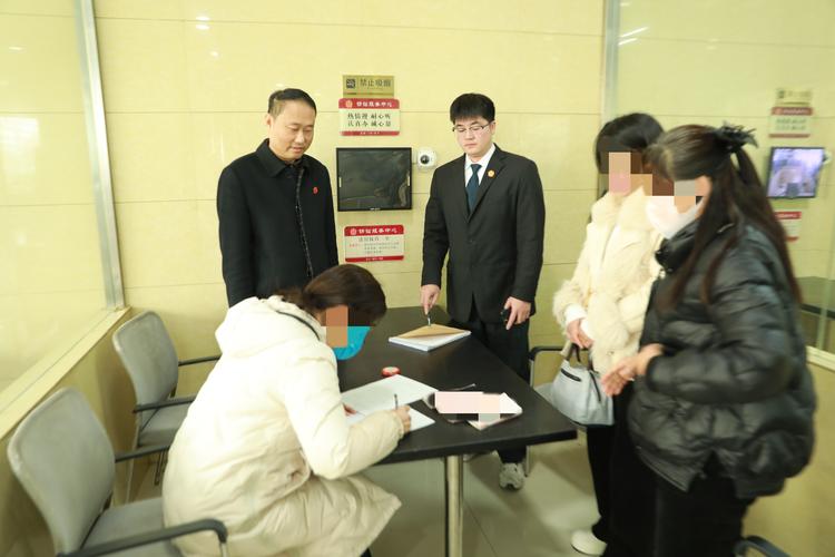 民事法庭彩礼返还纠纷开庭现场