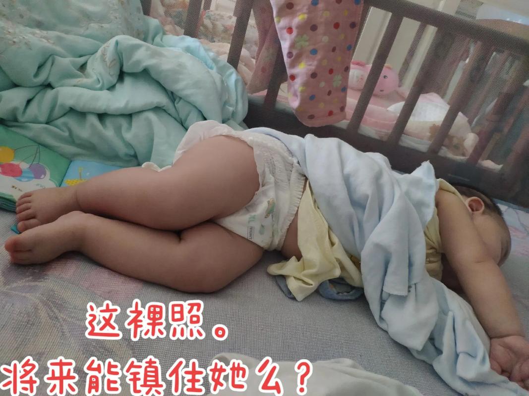 社交媒体晒娃隐私泄露场景图
