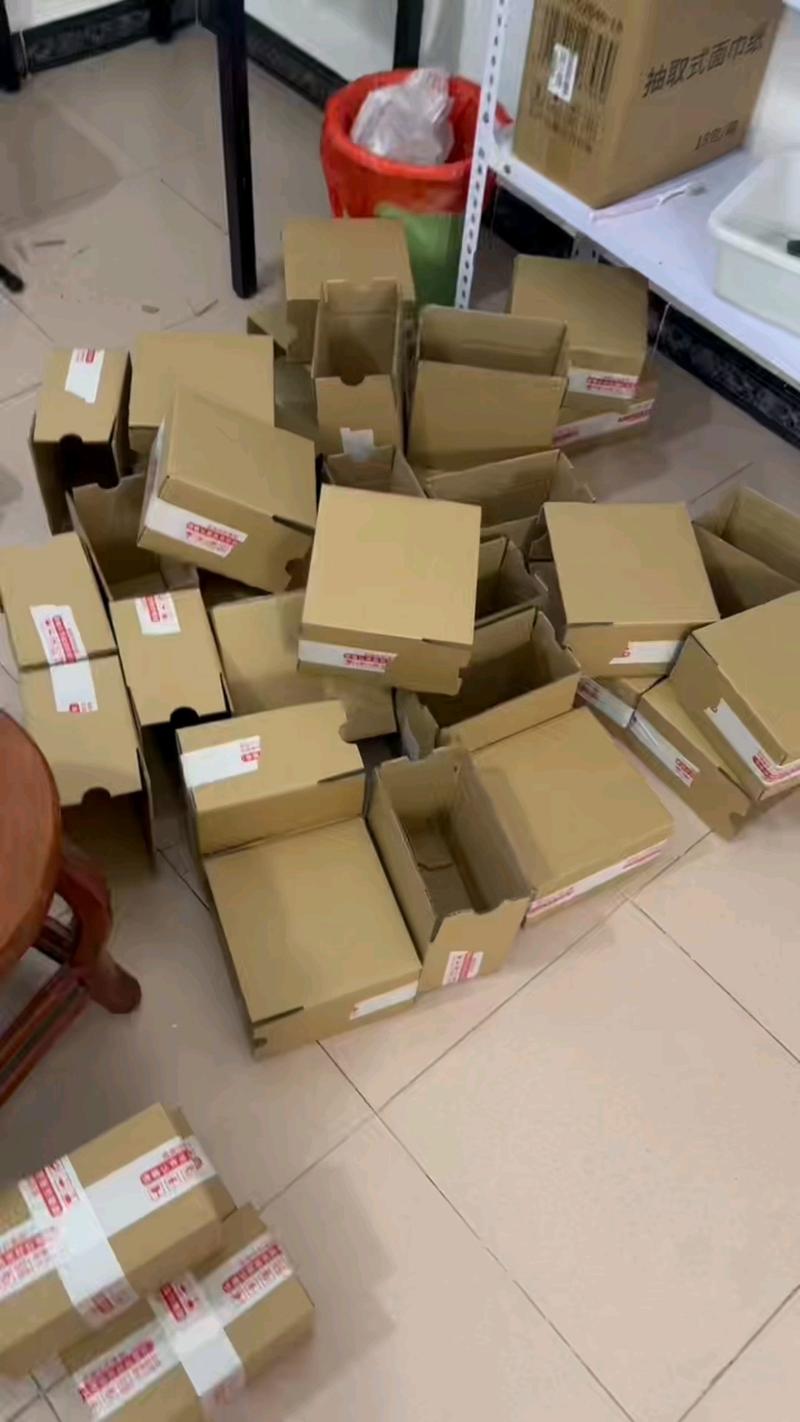 二手交易卖家发货全程打包视频记录