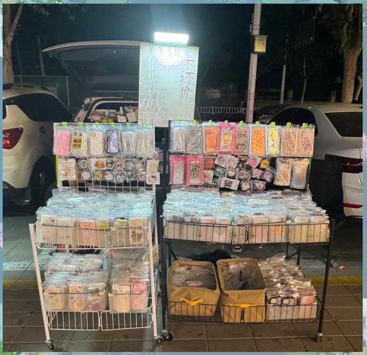 “国际品牌”的壳子,地摊货的心