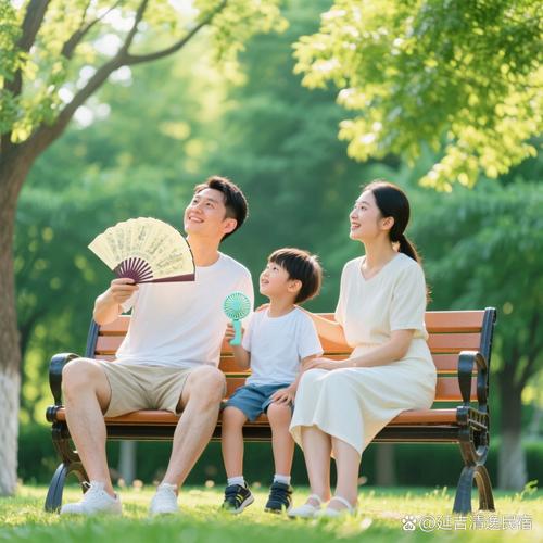 '母子在公园懒洋洋地看云的温馨场景'