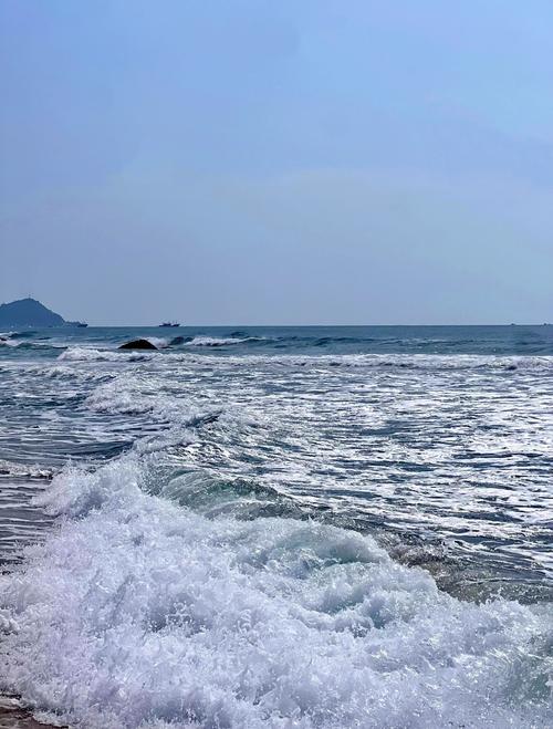 海南万宁日月湾冲浪海滩