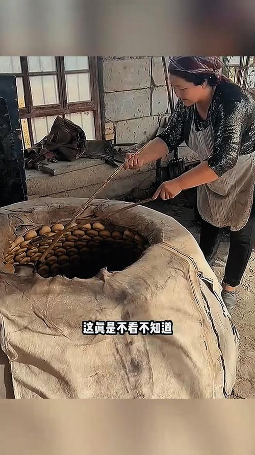 黄泥吊炉烤饼过程