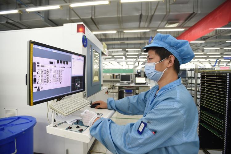 制造工厂车间工人数字化刷脸考勤设备