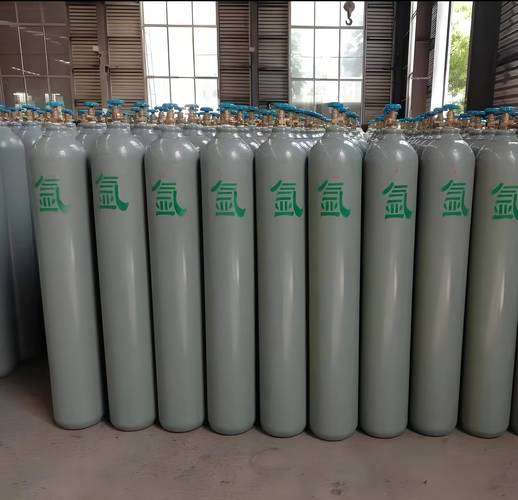 钛合金焊接保护用高纯氩气钢瓶组现场