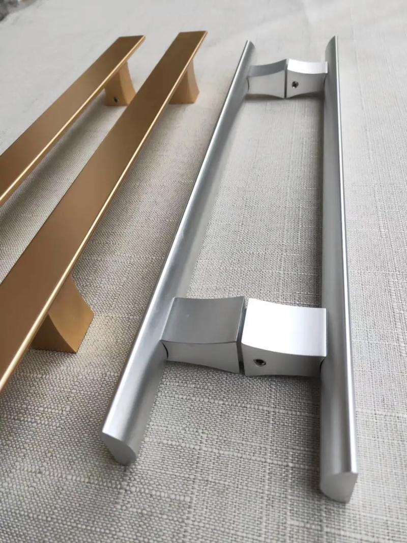 家装喷砂氧化铝合金拉手安装实景图