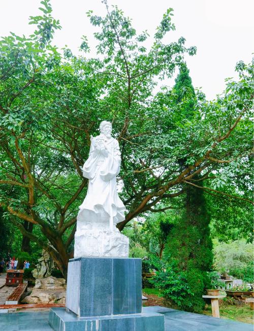 贵州黄果树景区徐霞客纪念雕像