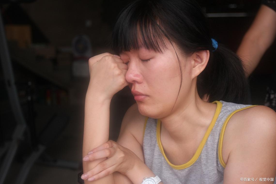 早上还没进办公室，就碰上个哭鼻子的