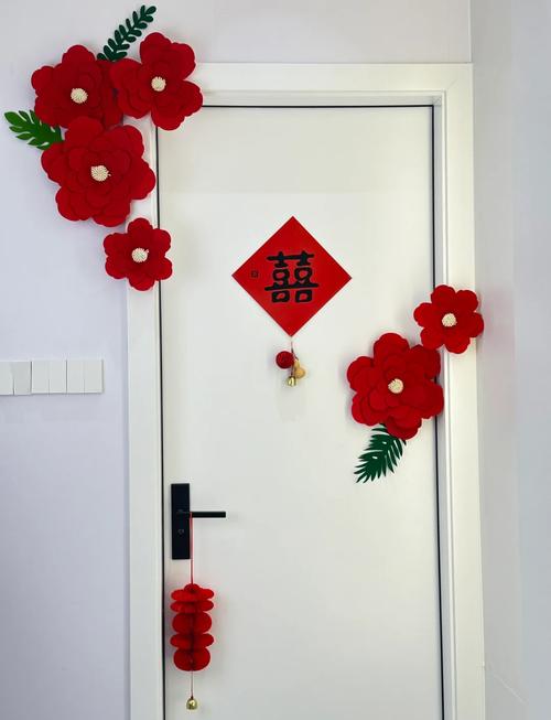 旧木门改造的婚礼祝福墙实拍