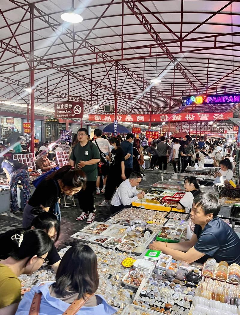 潘家园旧货市场路边摊交易现场实拍