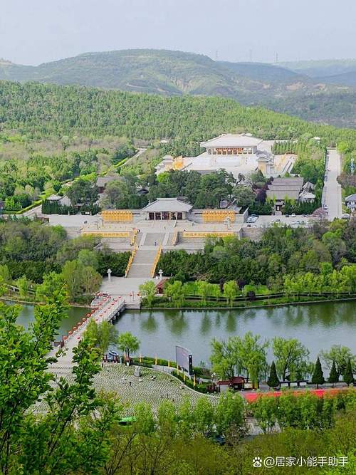 陕西黄帝陵桥山古柏神道