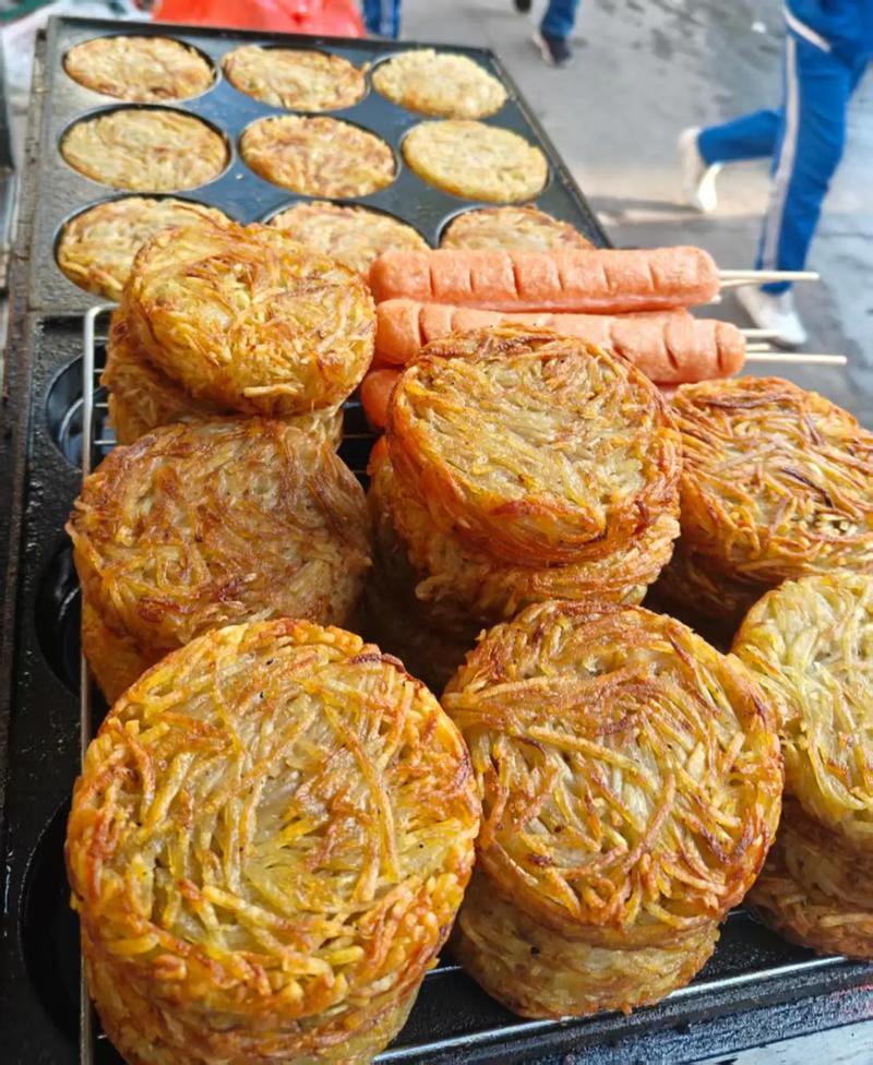 水上市场早市土豆饼