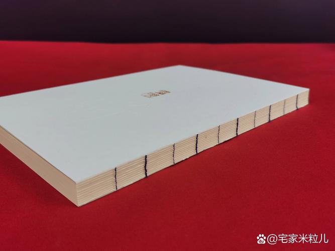 纪念册锁线精装书脊内页结构细节图