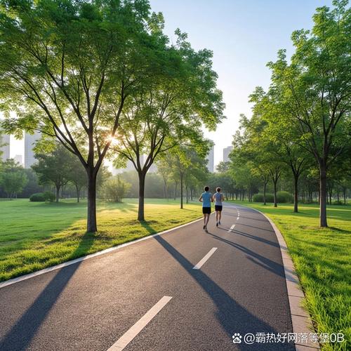 公园清晨普通人慢跑锻炼场景图