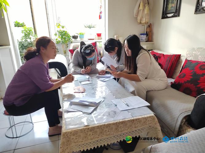 房屋转租纠纷租客与房东协商现场图