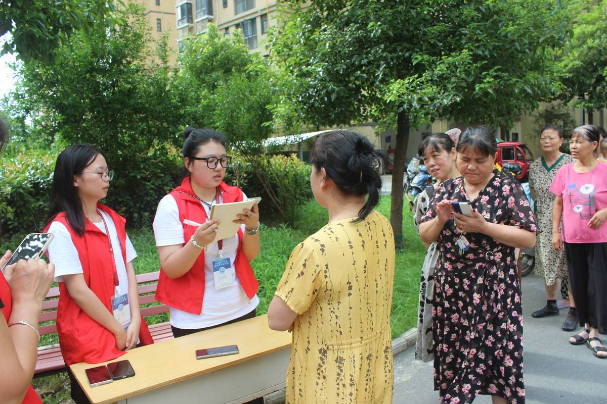 学生社区方言采集活动现场
