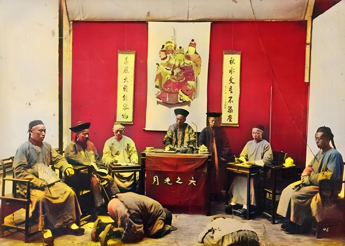 中国古代讼师衙门前申辩画像
