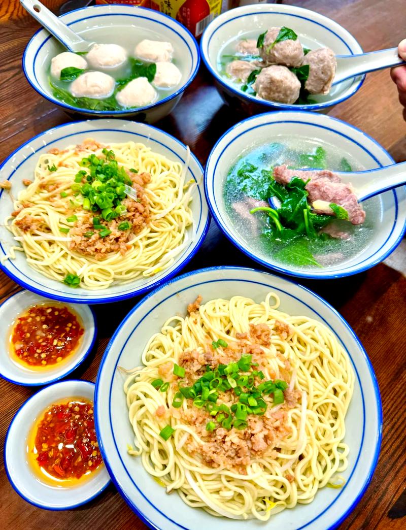 海口红城湖路阿婆腌面小店