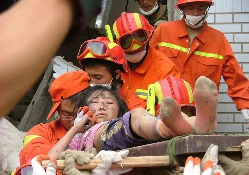 灾后儿童支持,是一场持久战,不是拍个合影就能结束