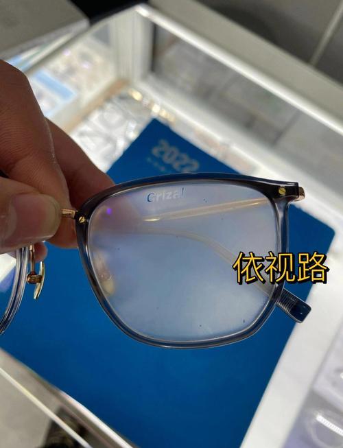 防护眼镜防雾涂层失效前后对比哈气演示