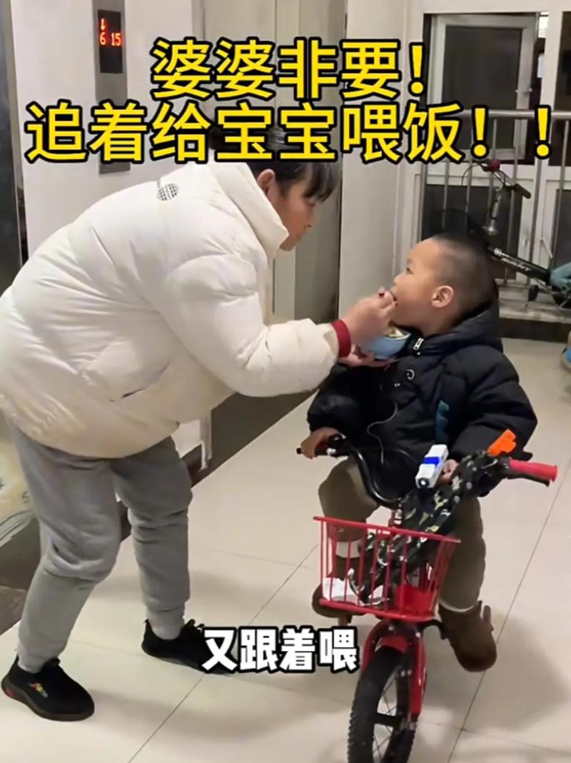 追着喂饭，正在摧毁孩子的生存本能——一位母婴编辑的泣血反思-超级宝贝