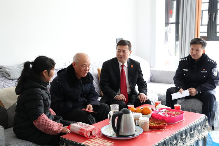 老法官的几个土办法,记下来不吃亏