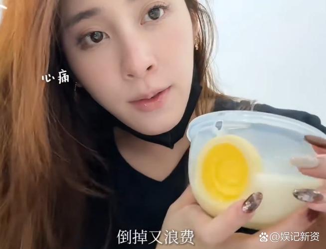 高速倒咖啡特写Vlog开头动作瞬间