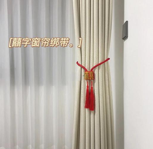 儿童房窗帘绳缠绕危险演示图